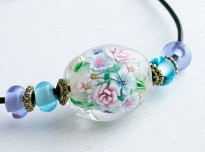 96086 清水みゆき (ネックレス)バラの花束